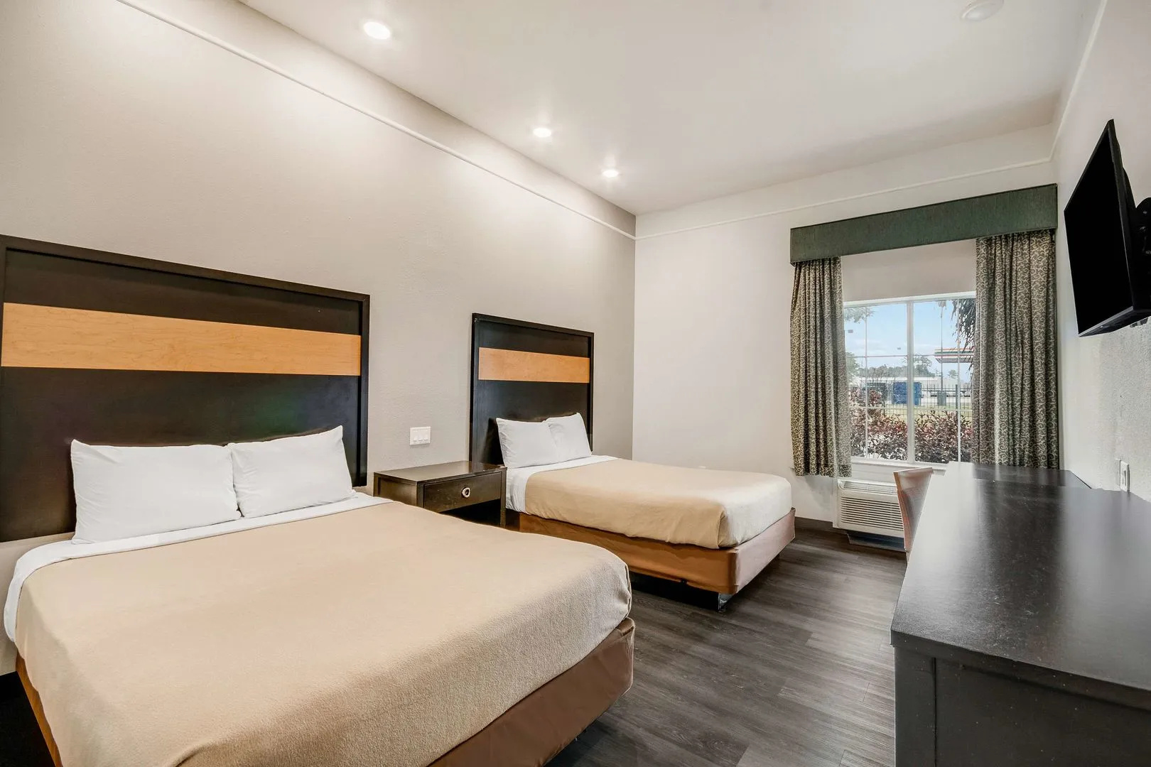 Photo - Sonesta Essential Hotel Houston-I-45 Spring