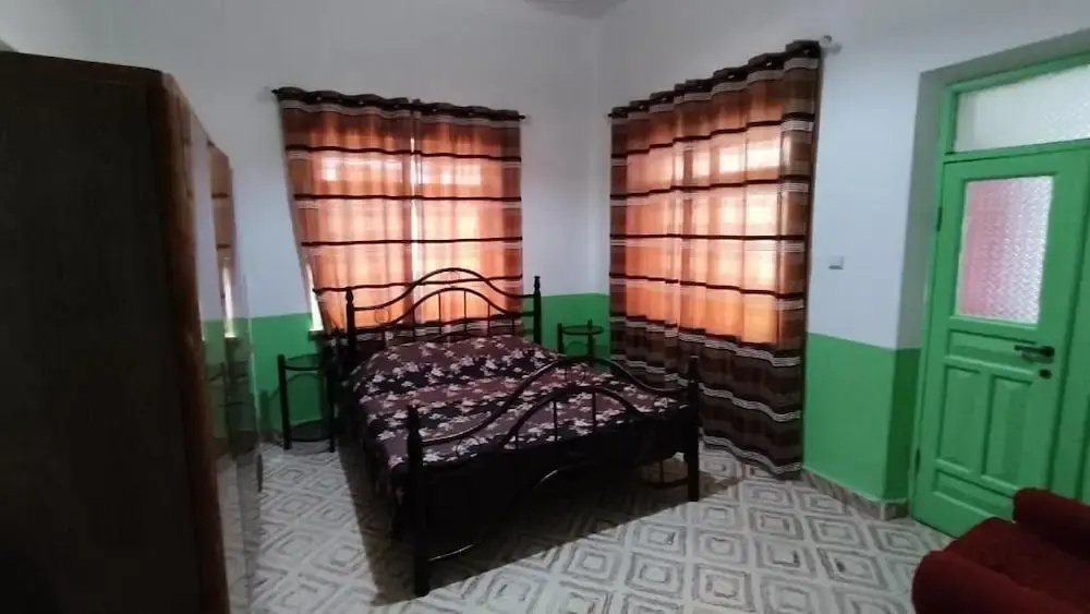 Foto - Issa's House