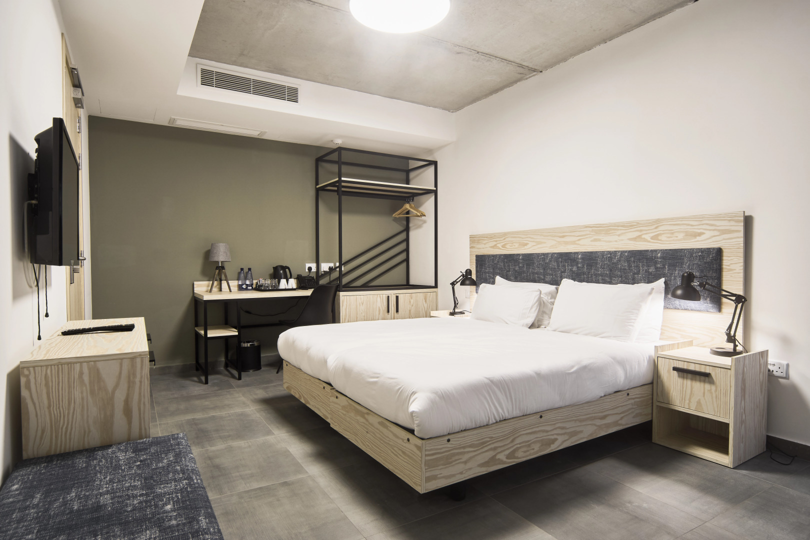 Photo - Mr Todd Hotel