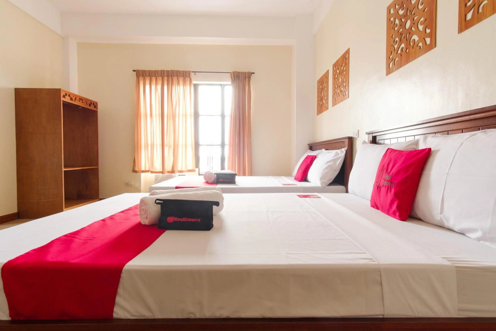 Photo - RedDoorz Plus near Johnson and Johnson Paranaque