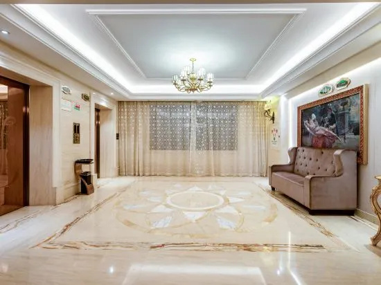 Vienna International Hotel (Luzhai County Government Administrative Plaza Branch)