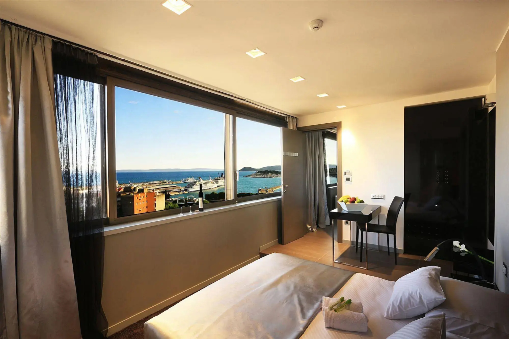 Photo - The View Luxury Rooms