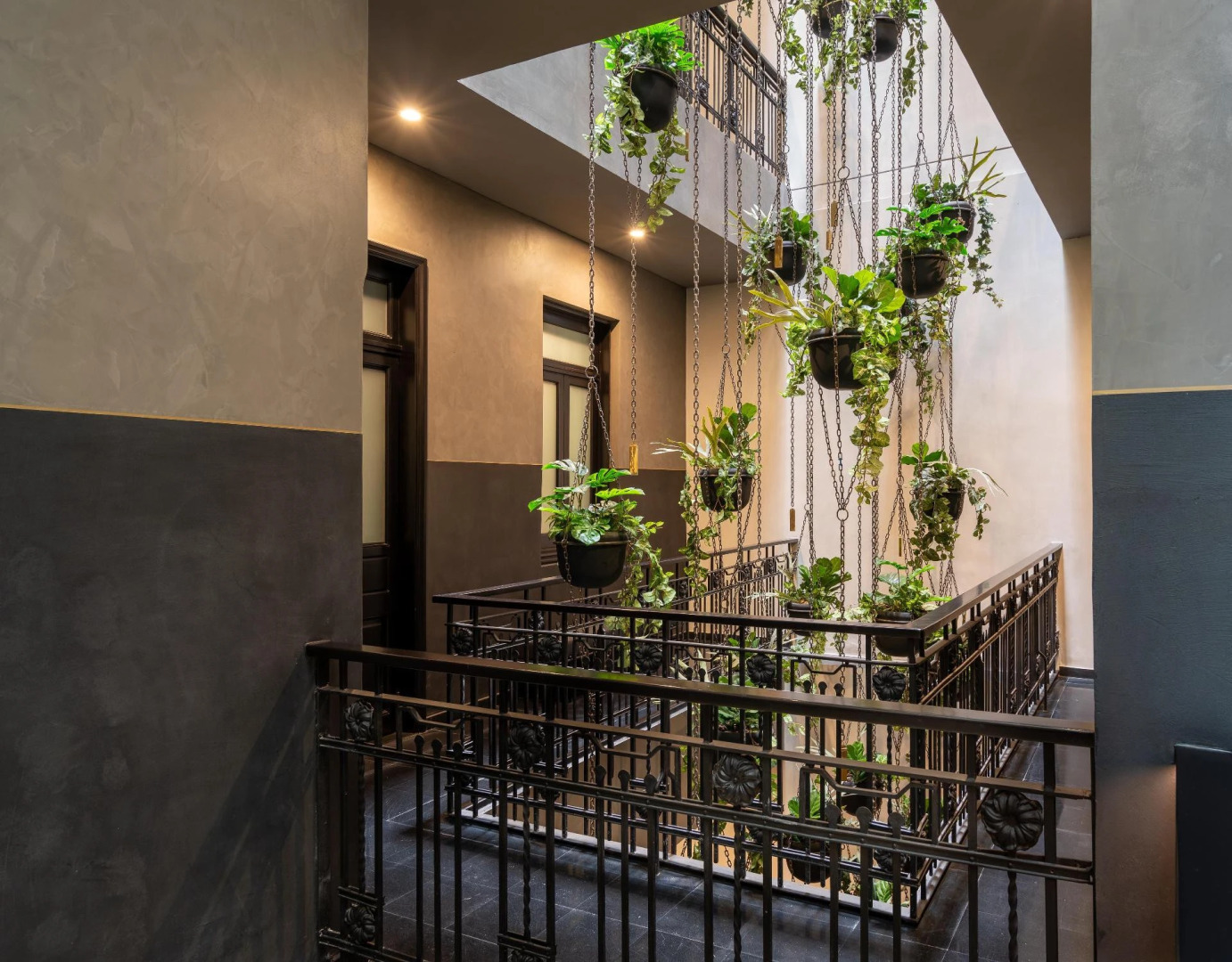 Photo - Umbral, Curio Collection By Hilton