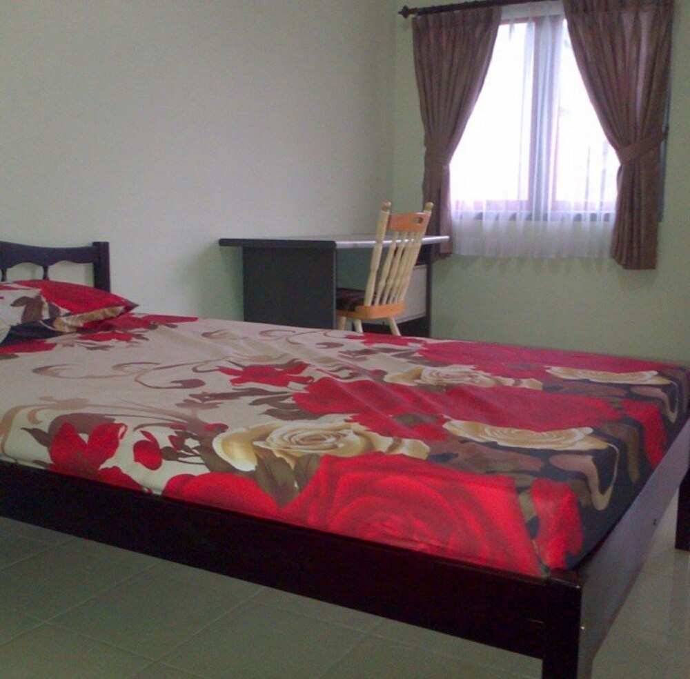 Hotel O Kartika Guest House SyariahNearPantai Stres