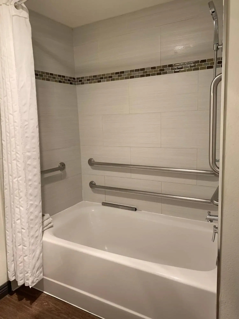 Photo - Redac Gateway Hotel Torrance