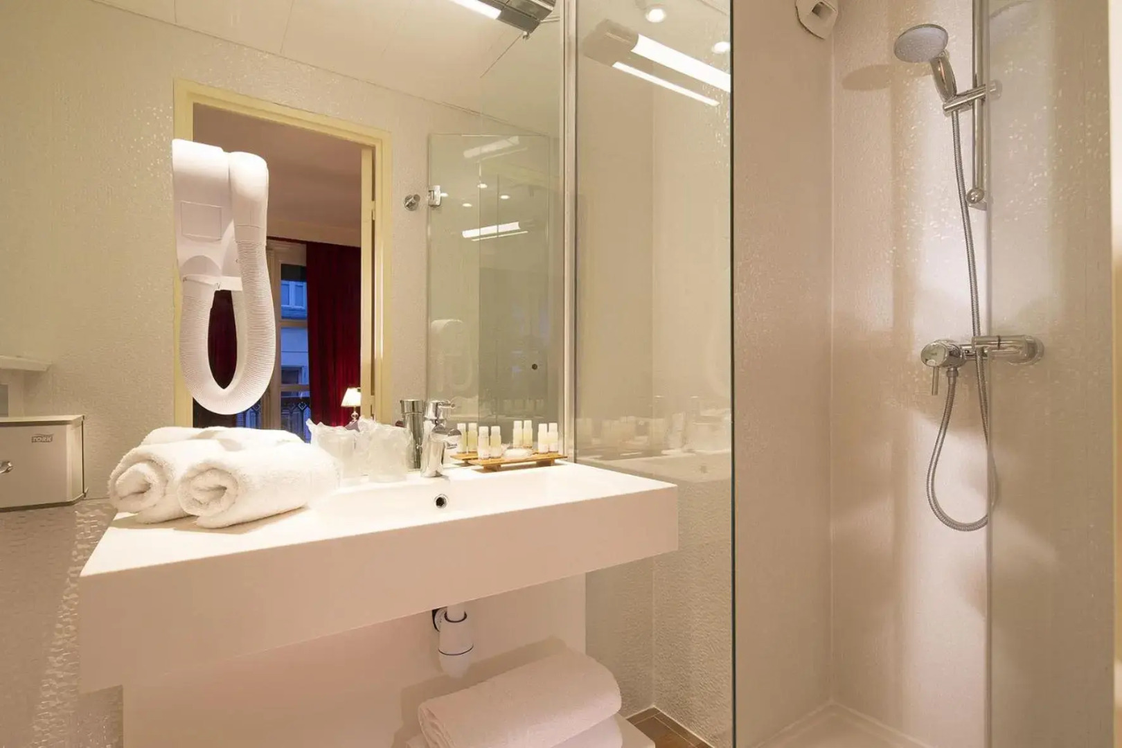 Photo - Hotel Des Deux Continents