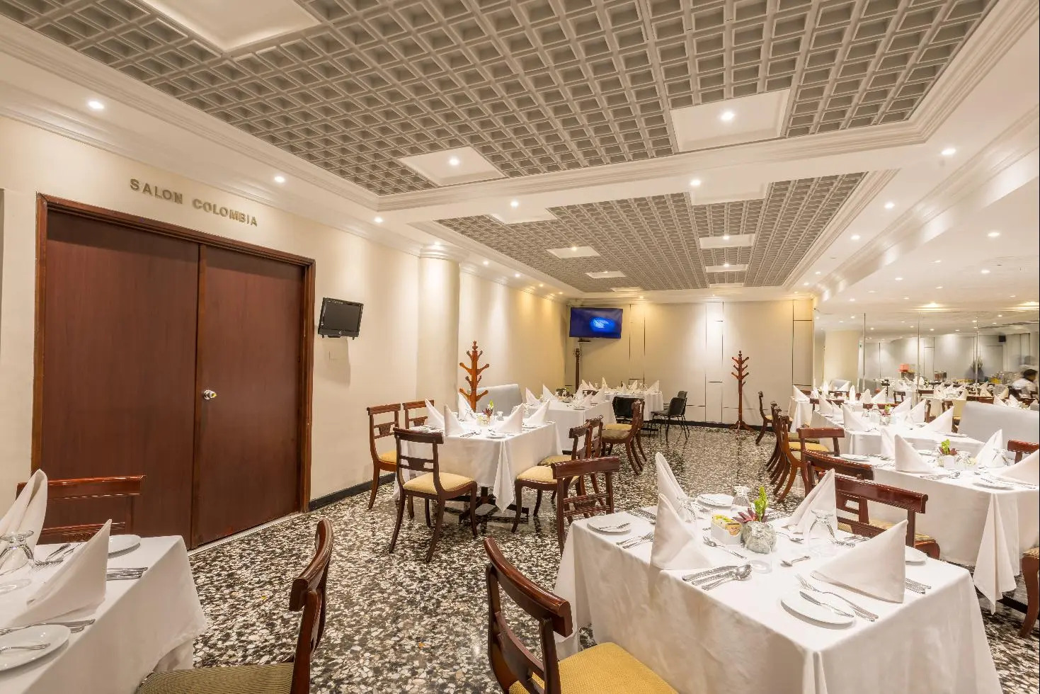 Foto - Hotel Dann Av. 19