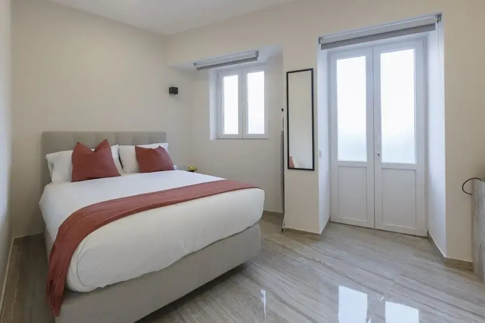 Photo - Solar Mendonca