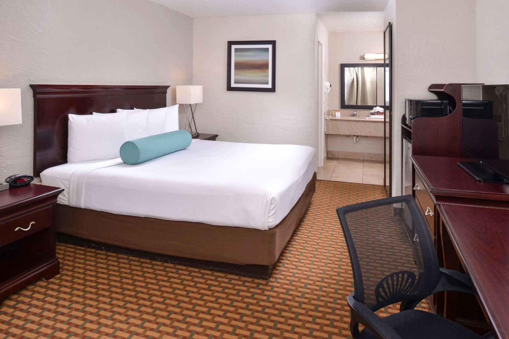 Photo - Mai Hana Hotel & Suites