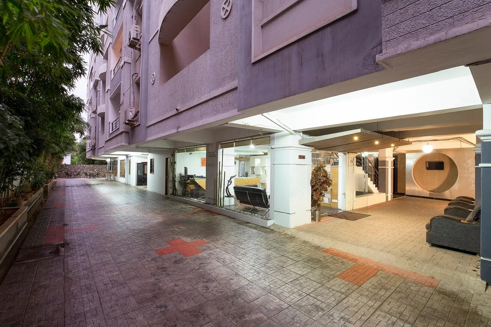 Photo - Hotel Athome & Serviced Apartments by Deccan Serai Hotels