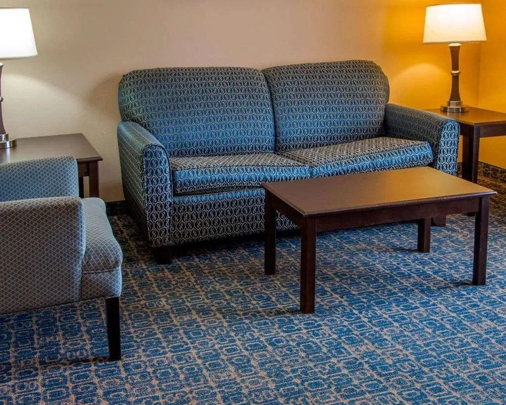 Photo - Comfort Suites Savannah Gateway I-95