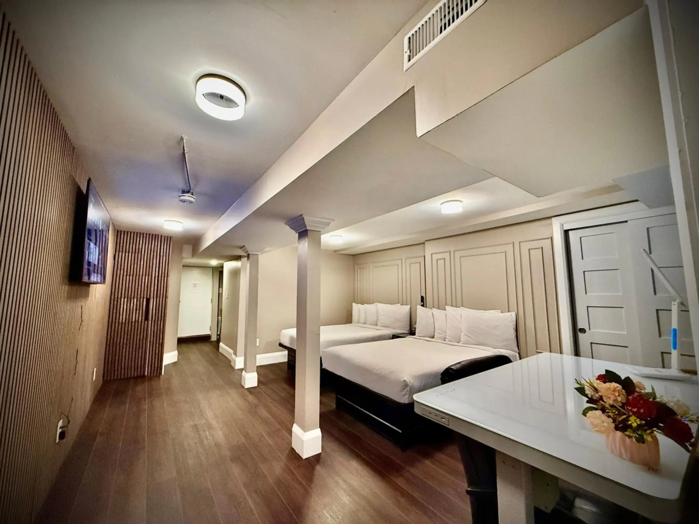Photo - Royal Oak Inn