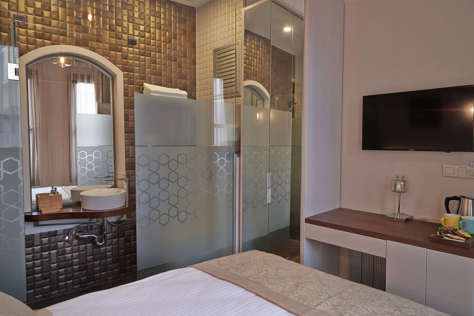 Photo - Arart Hotel