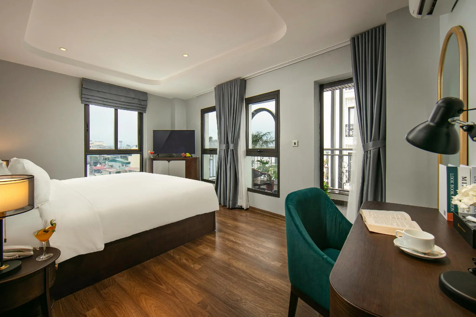 Photo - May De Ville Lakeside Hotel