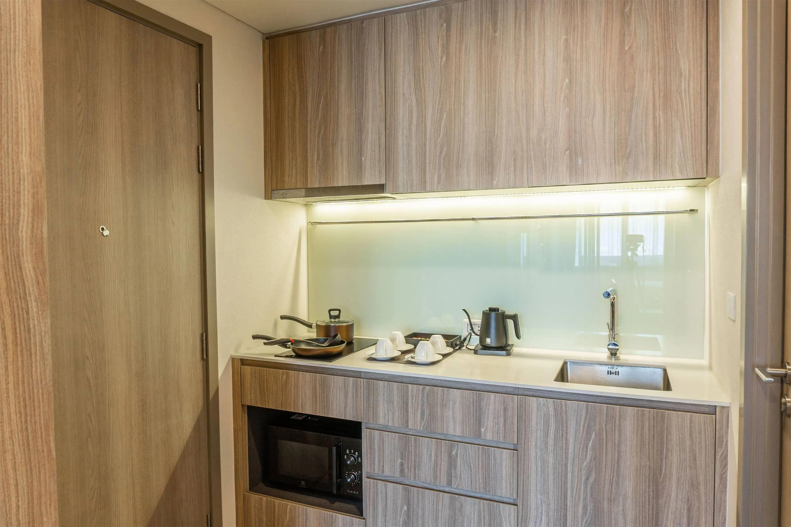 Photo - Ramada By Wyndham Bangkok Sukhumvit 87