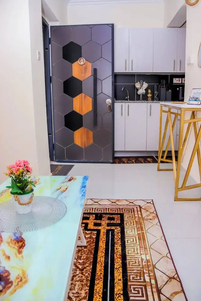 Four Fairlane Jkia Airport Loft