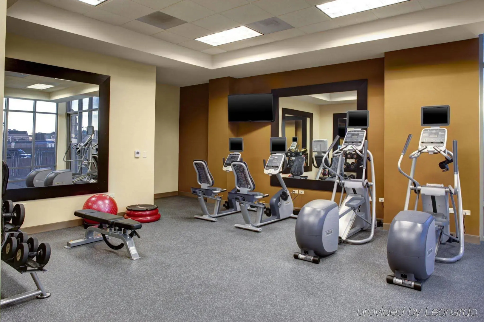 Photo - Hampton Inn & Suites Austin @ The University / Capitol