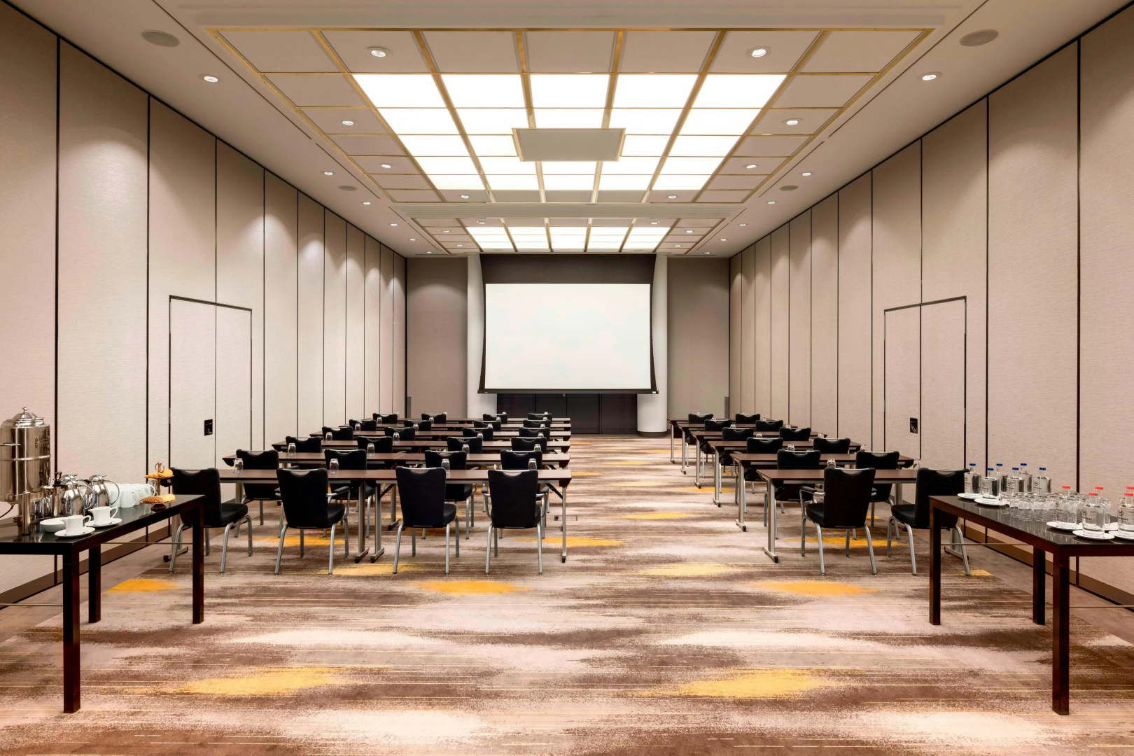 Photo - Sheraton Amsterdam Airport Hotel and Conference Center