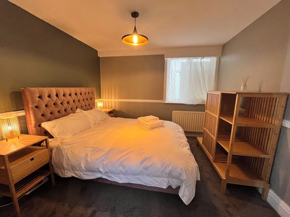 Mossley Hill Retreat