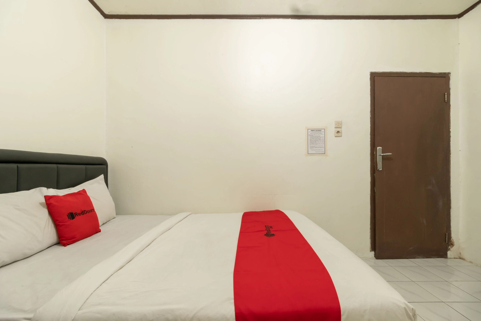 Foto - RedDoorz near Pondok Indah Water Park