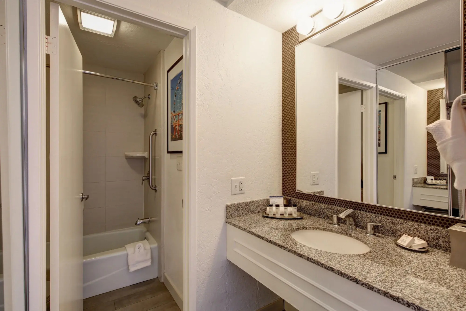 Photo - Inn at Venice Beach