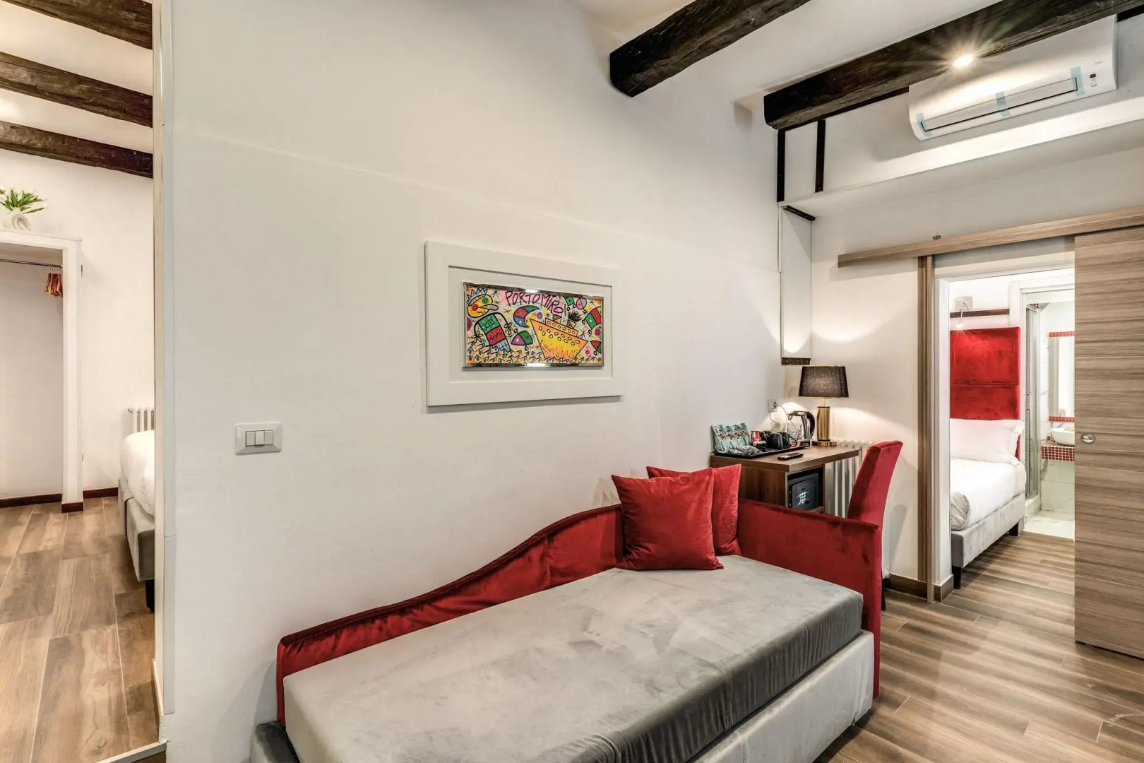 Photo - Tritone Top House