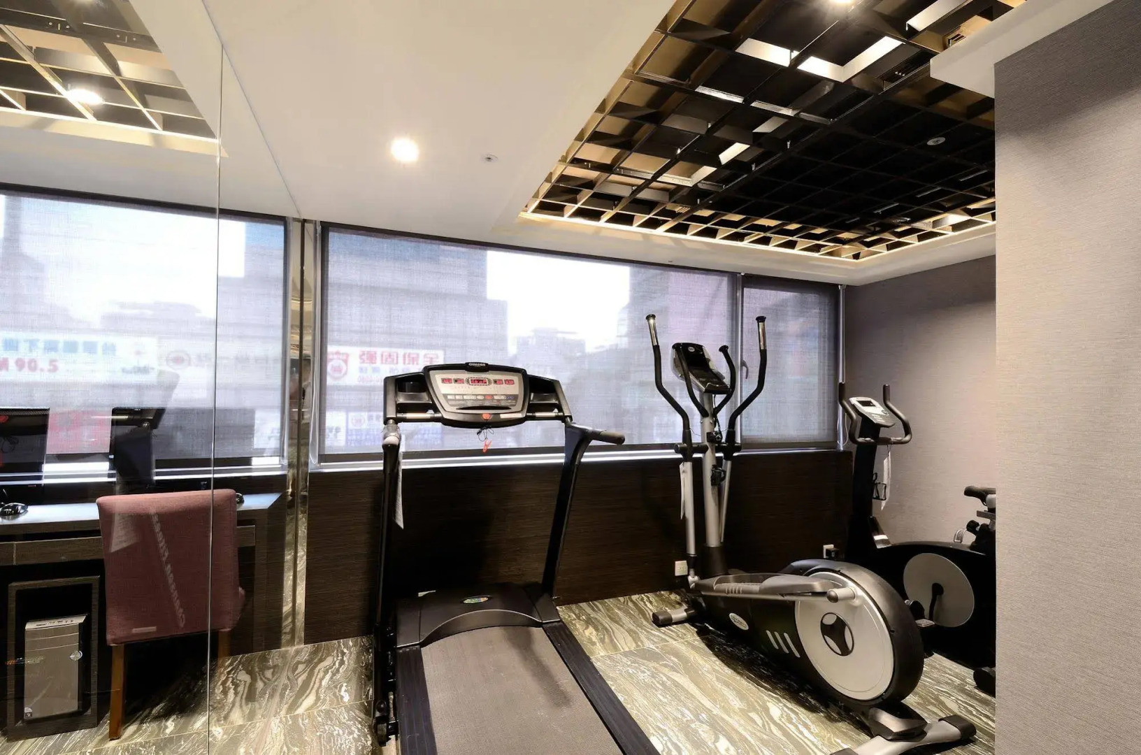 Photo - V-one Vogue Hotel