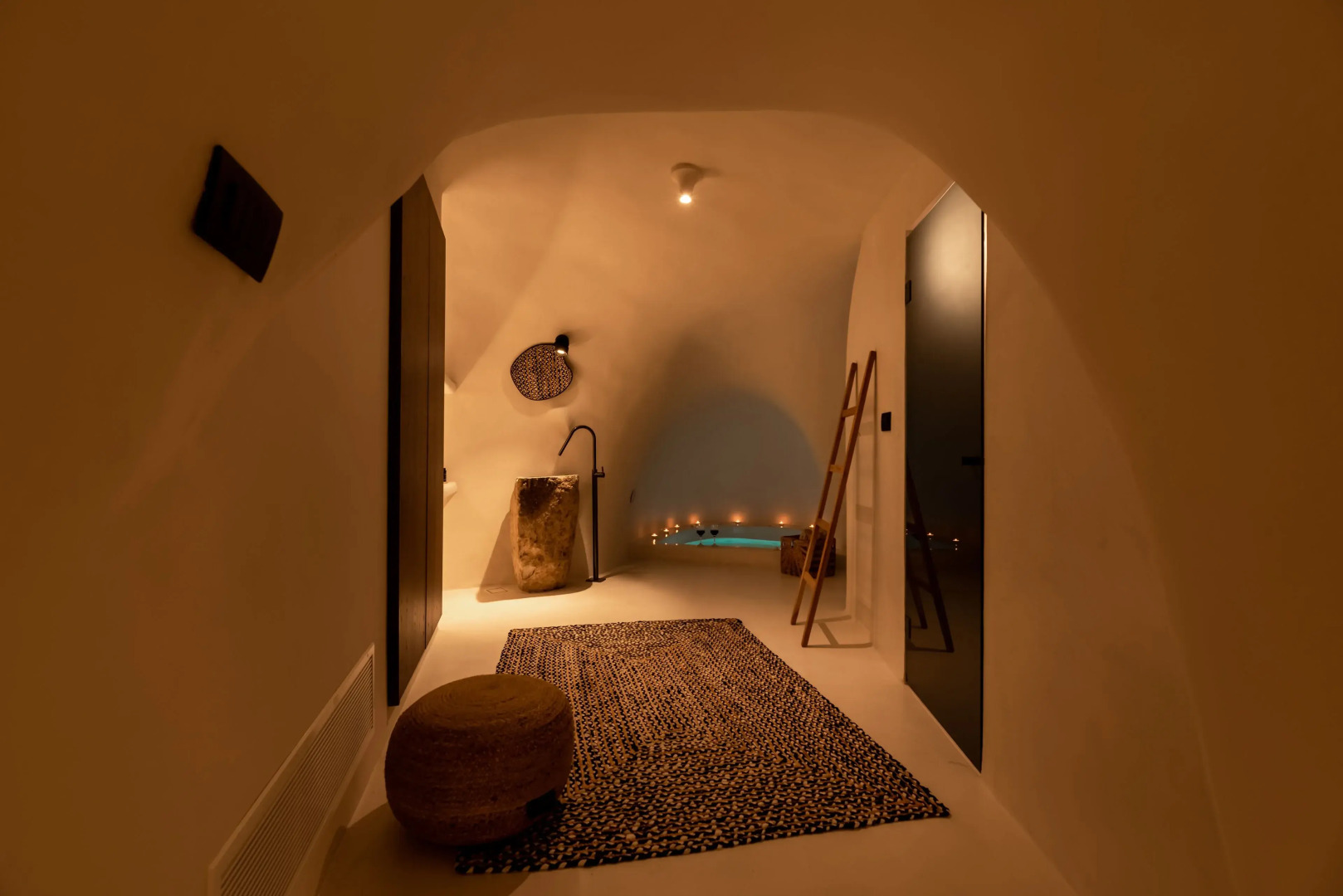 Photo - Twenty One Suites