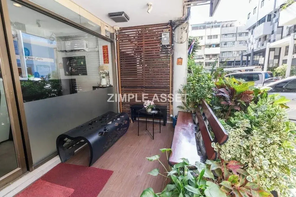 Foto - Tim Place - BTS Phra Khanong