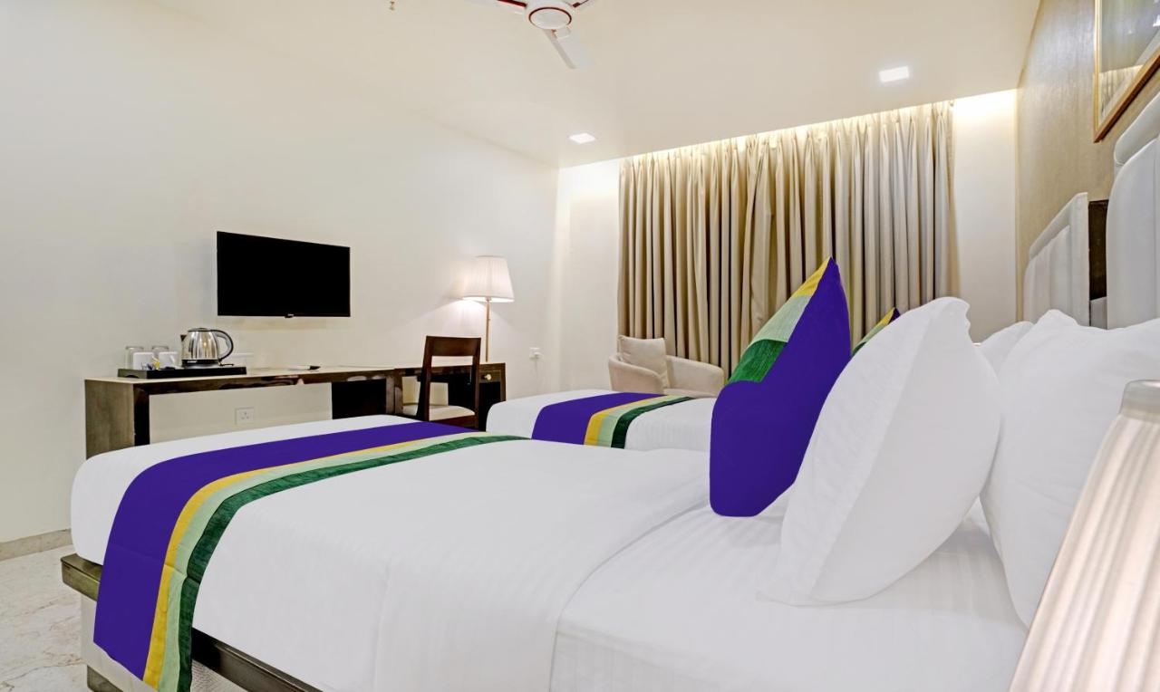 Photo - Treebo Premium Golden Bliss Trimurti Nagar Square