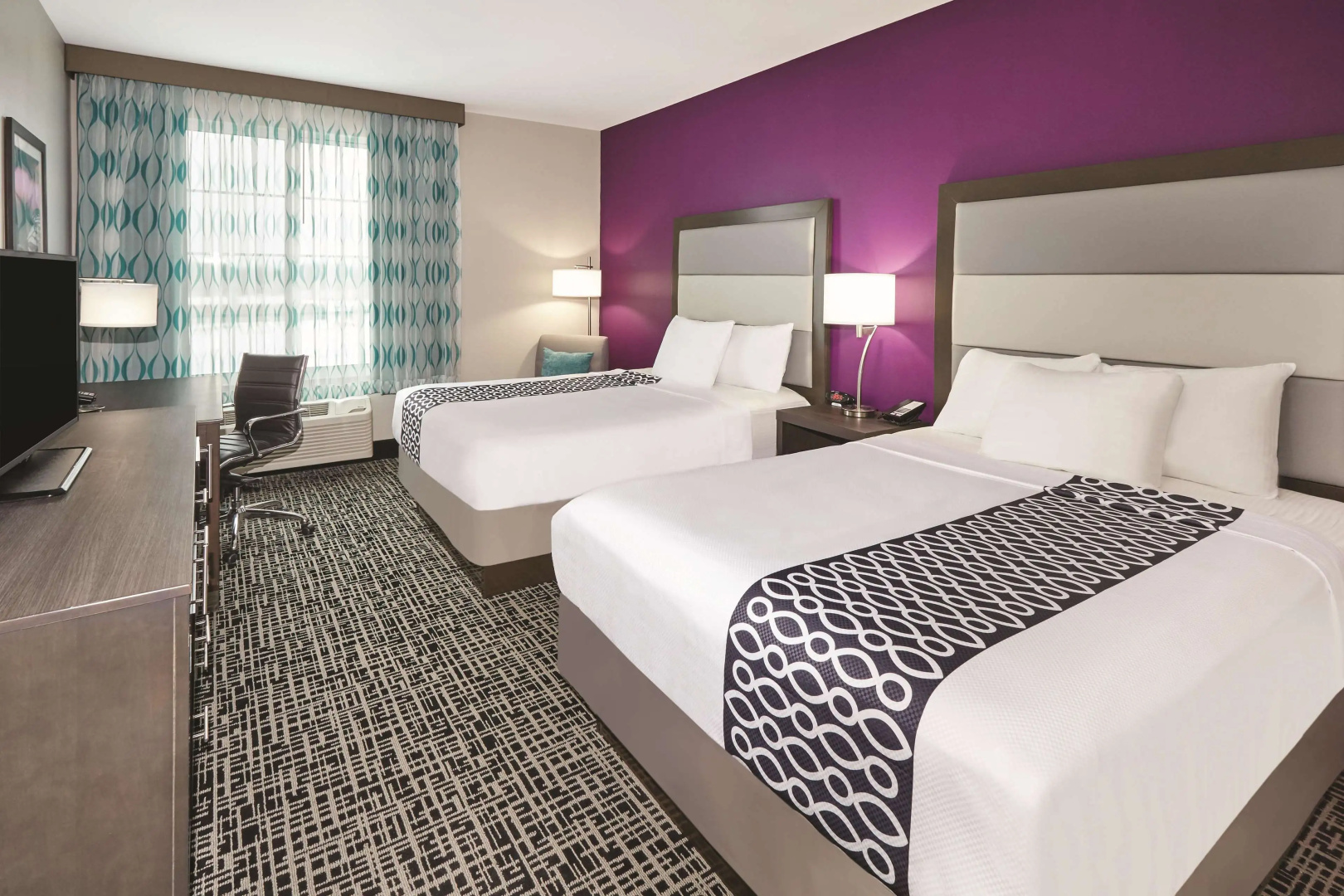 Photo - La Quinta Inn & Suites by Wyndham Springfield IL