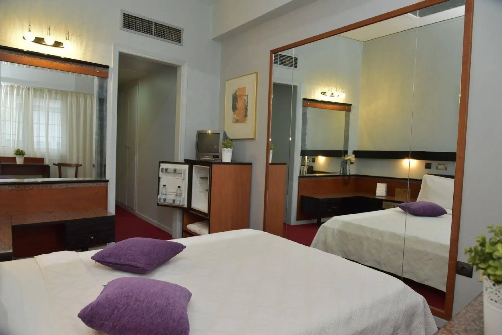 Photo - Victory Inn Hotel