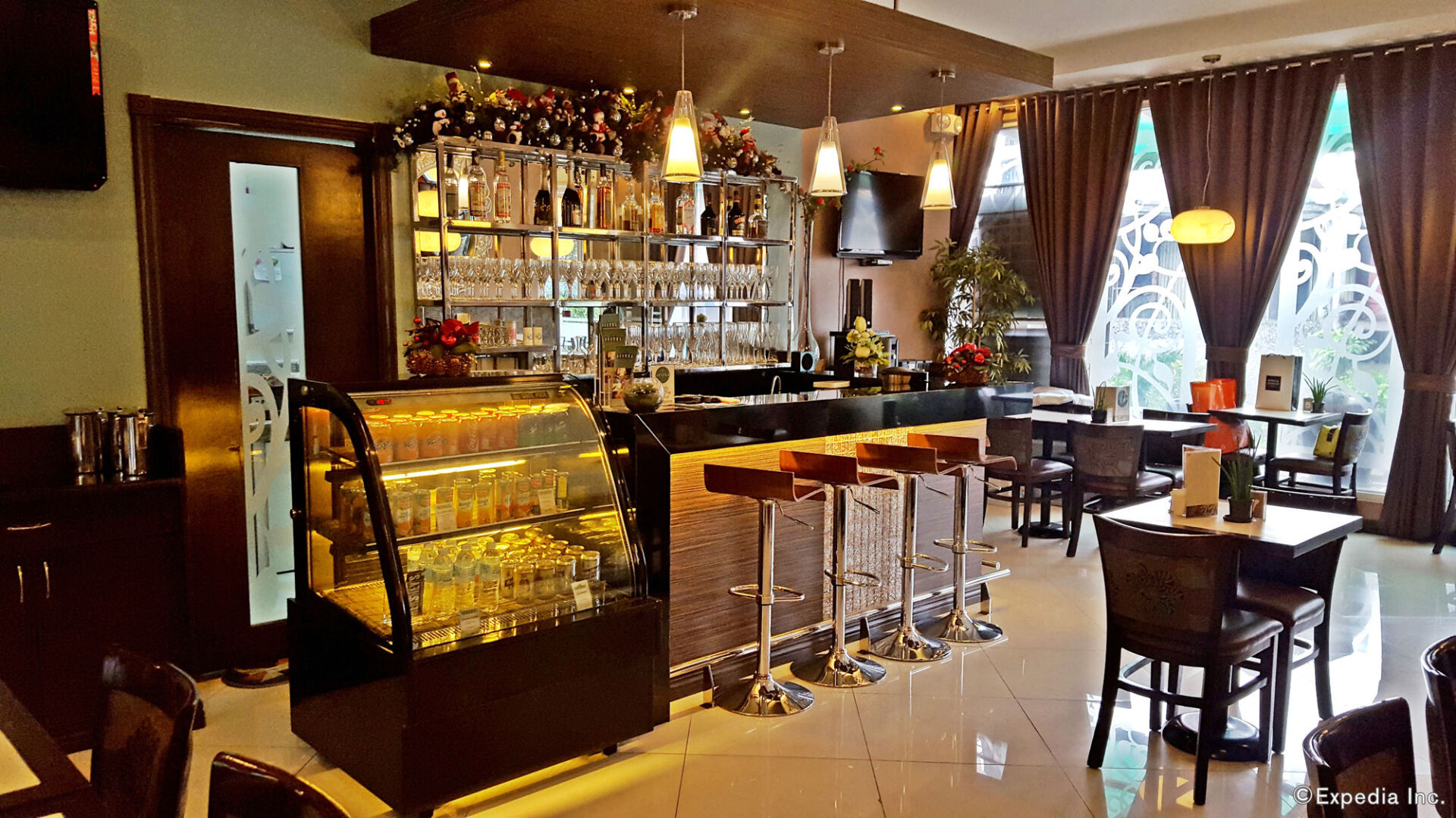 Foto - Townhouse OAK Metro Manila Near Osmena Highway PNR Pasay formerly Avitel Hotel