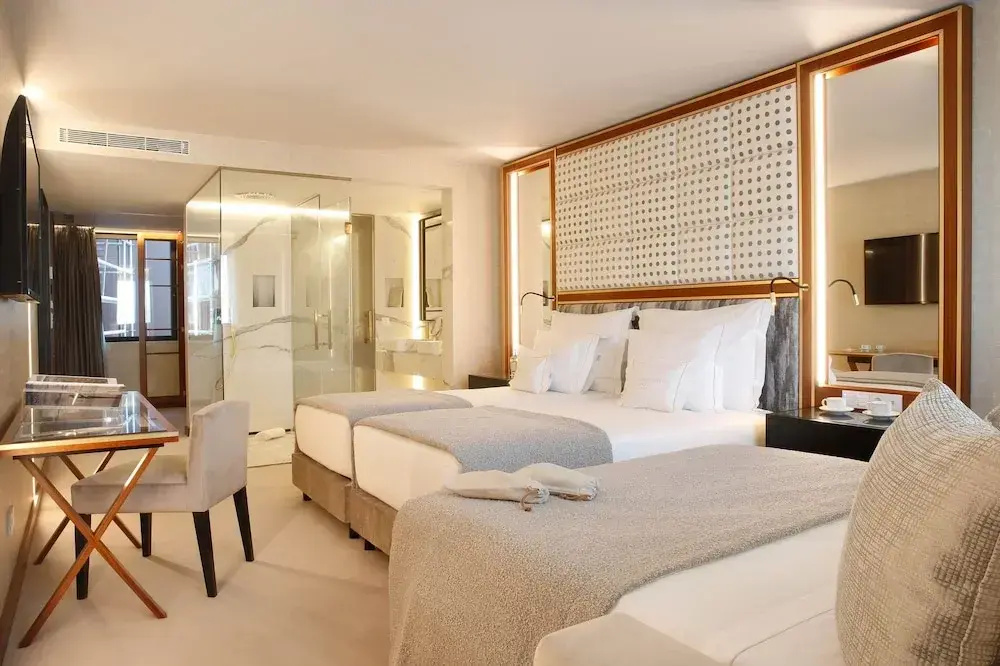 Photo - Wine & Books Porto Hotel - Small Luxury Hotels of the World