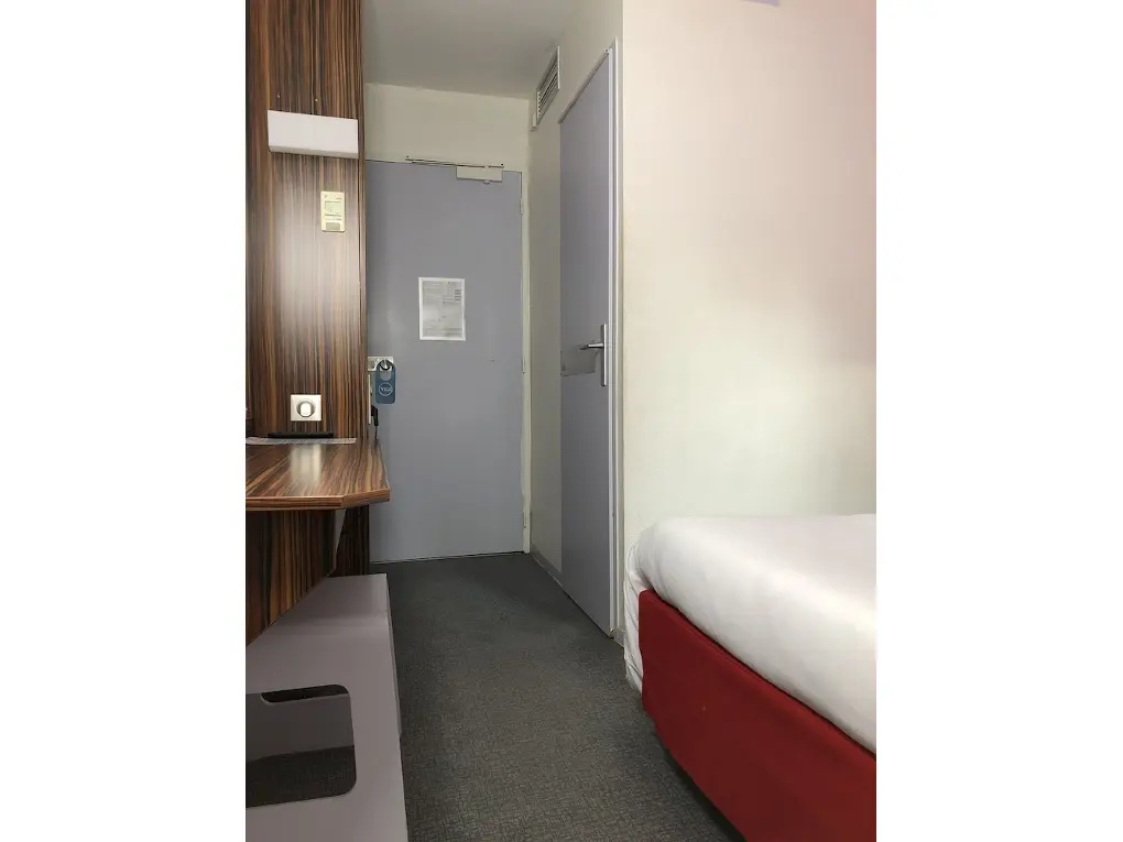 Photo - Halt Hotel