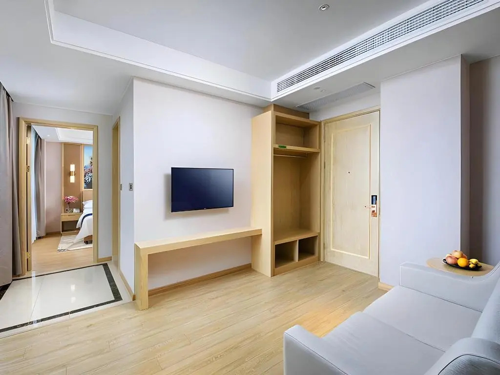 Vienna International Hotel (Dongwu South Road Hongzhuang Metro Station)