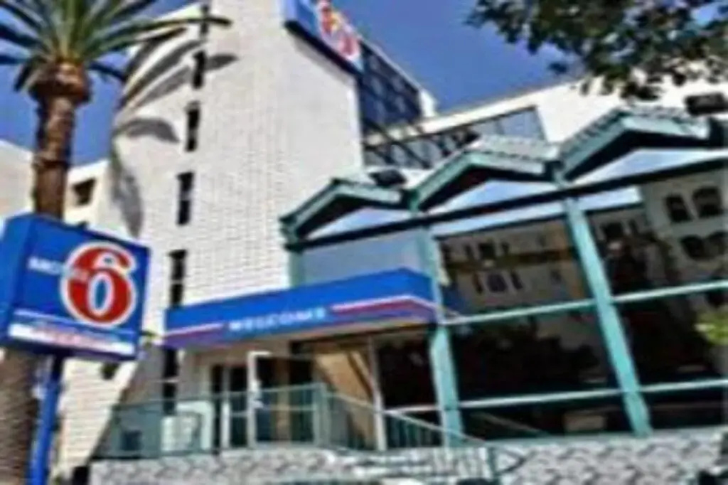 Foto - Motel 6 Hollywood