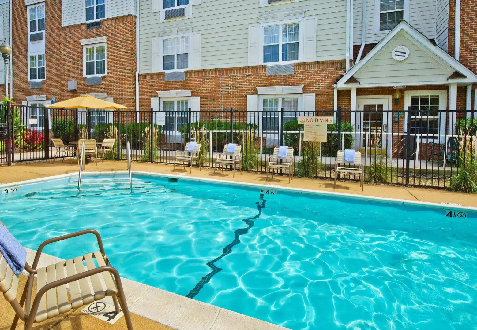 Photo - Sonesta Simply Suites Falls Church