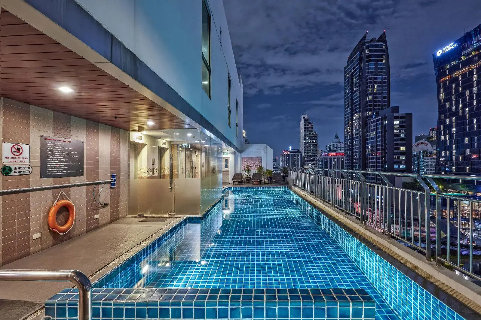 Photo - Adelphi Suites Bangkok