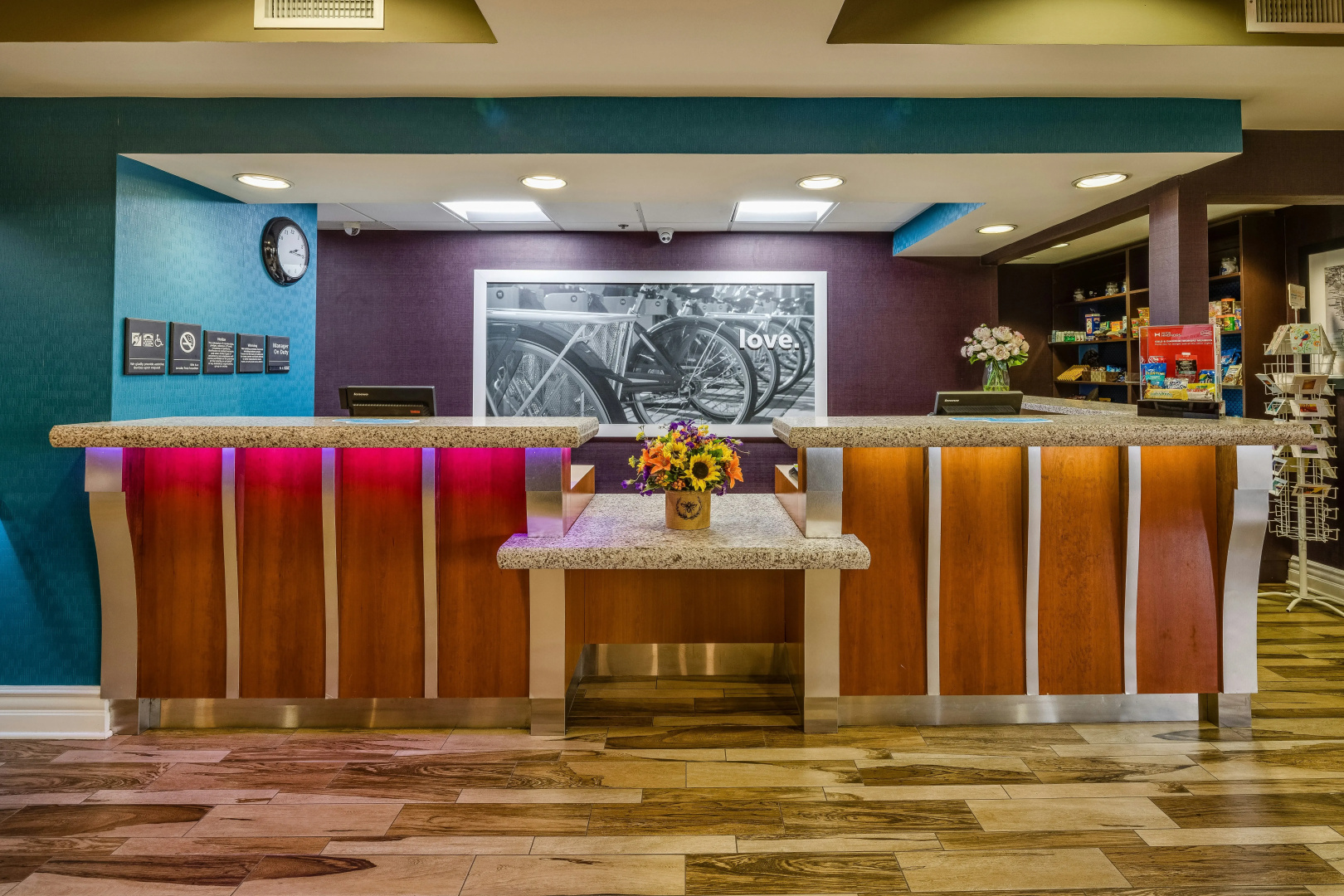 Photo - Hampton Inn San Francisco Airport