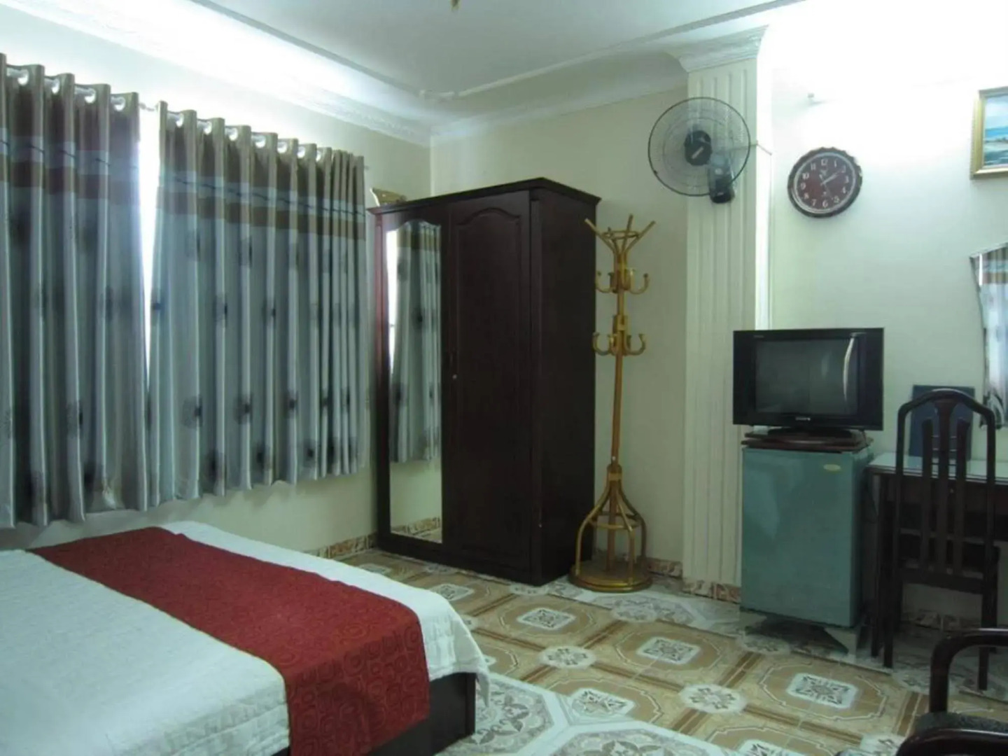 Photo - Tan Hoang Long Hotel