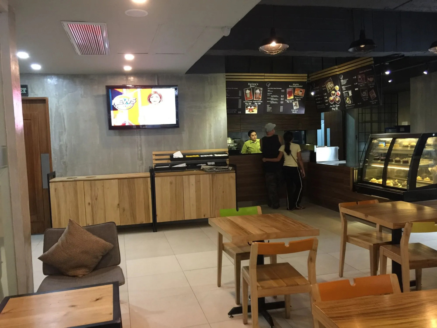 Photo - Golden Valley Hotel