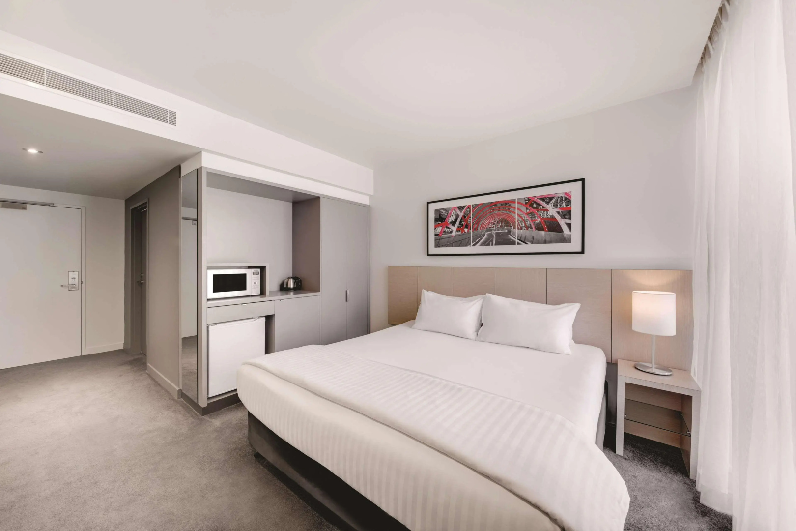 Photo - Travelodge Hotel Melbourne Docklands