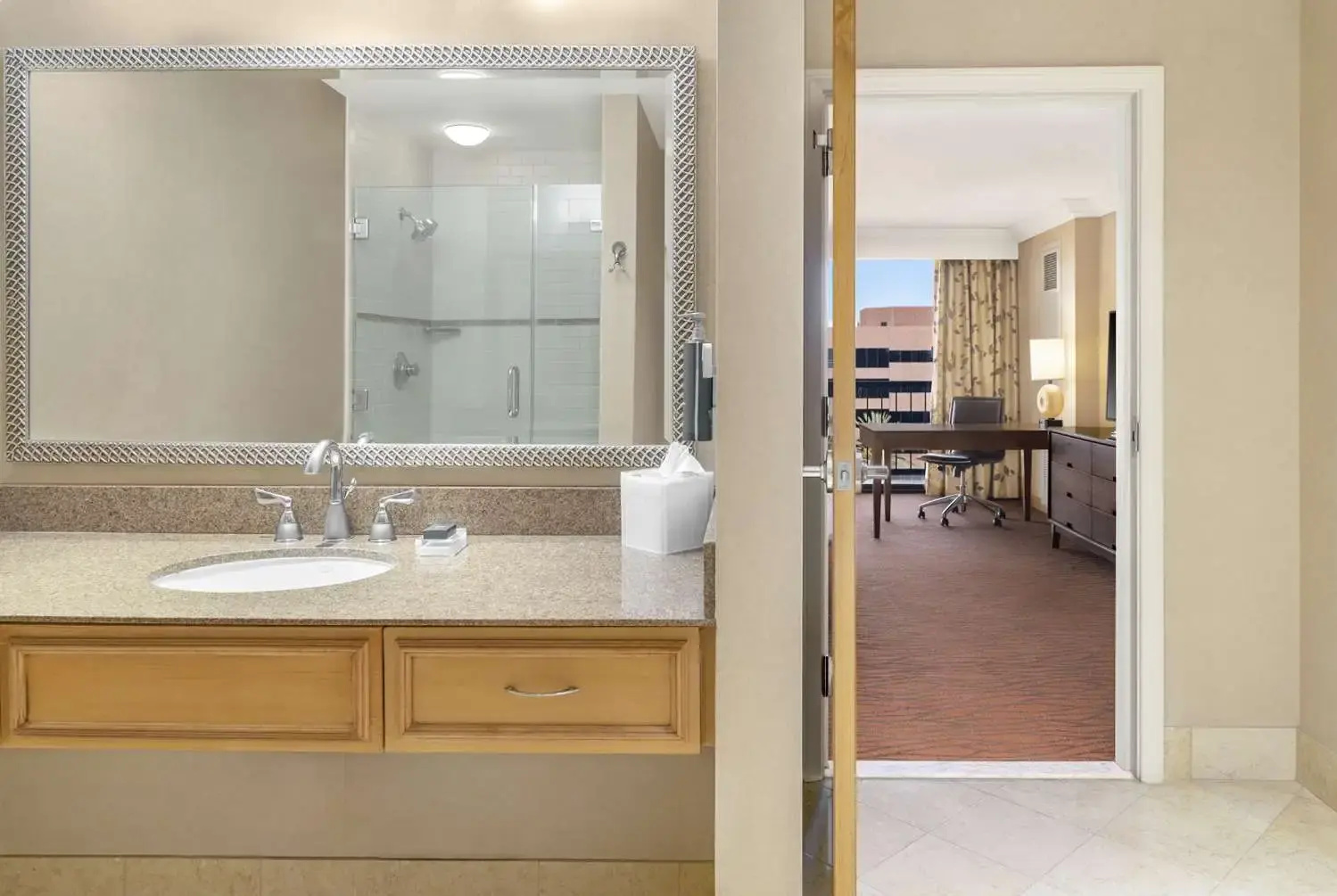 Photo - Hilton Orange County/Costa Mesa