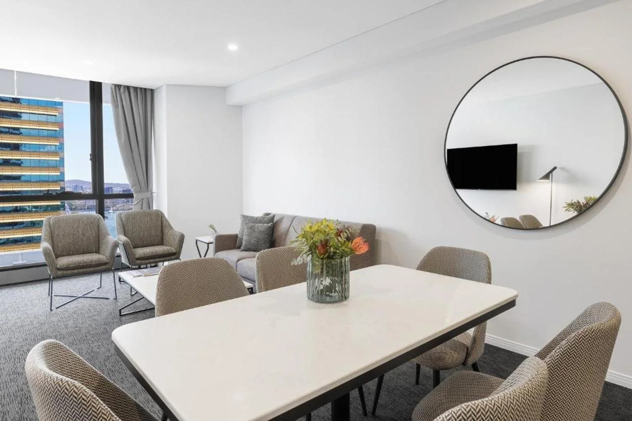 Photo - Meriton Suites Herschel Street, Brisbane