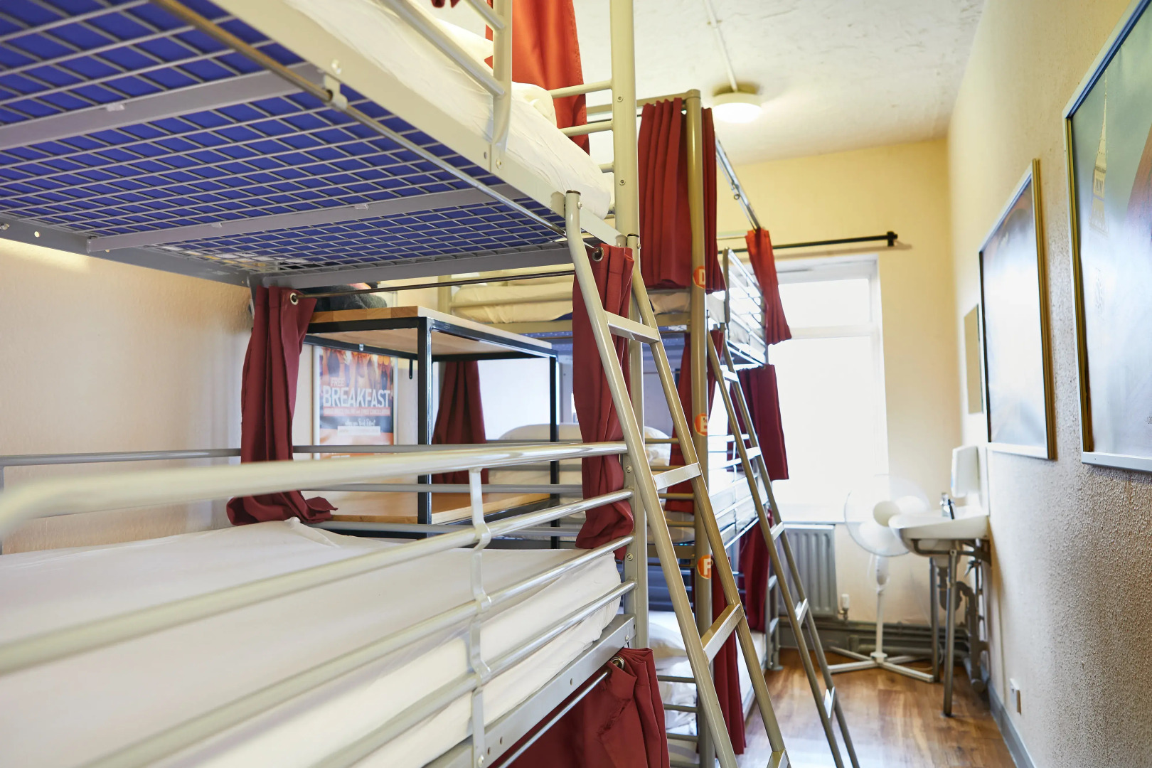 Photo - St Christopher's Inn Shepherd's Bush