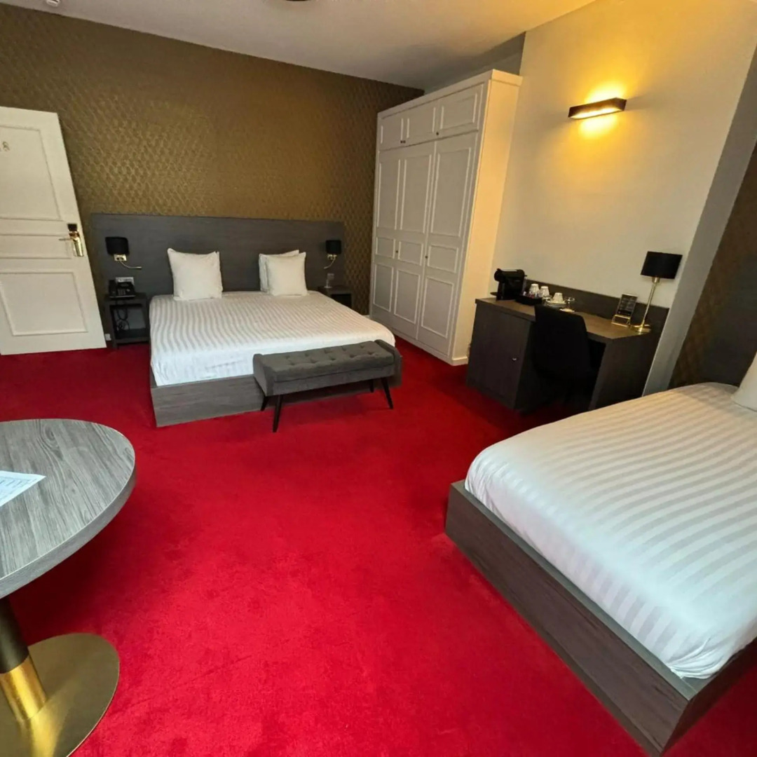 Photo - La Bourse Hotel