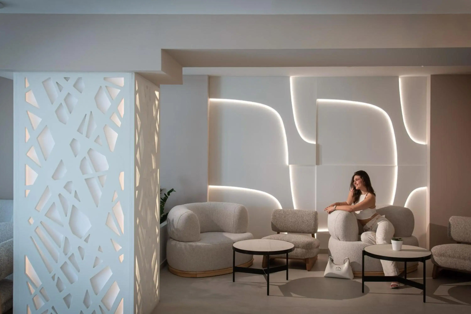 Photo - Mary Hotel & Mary Royal Suites