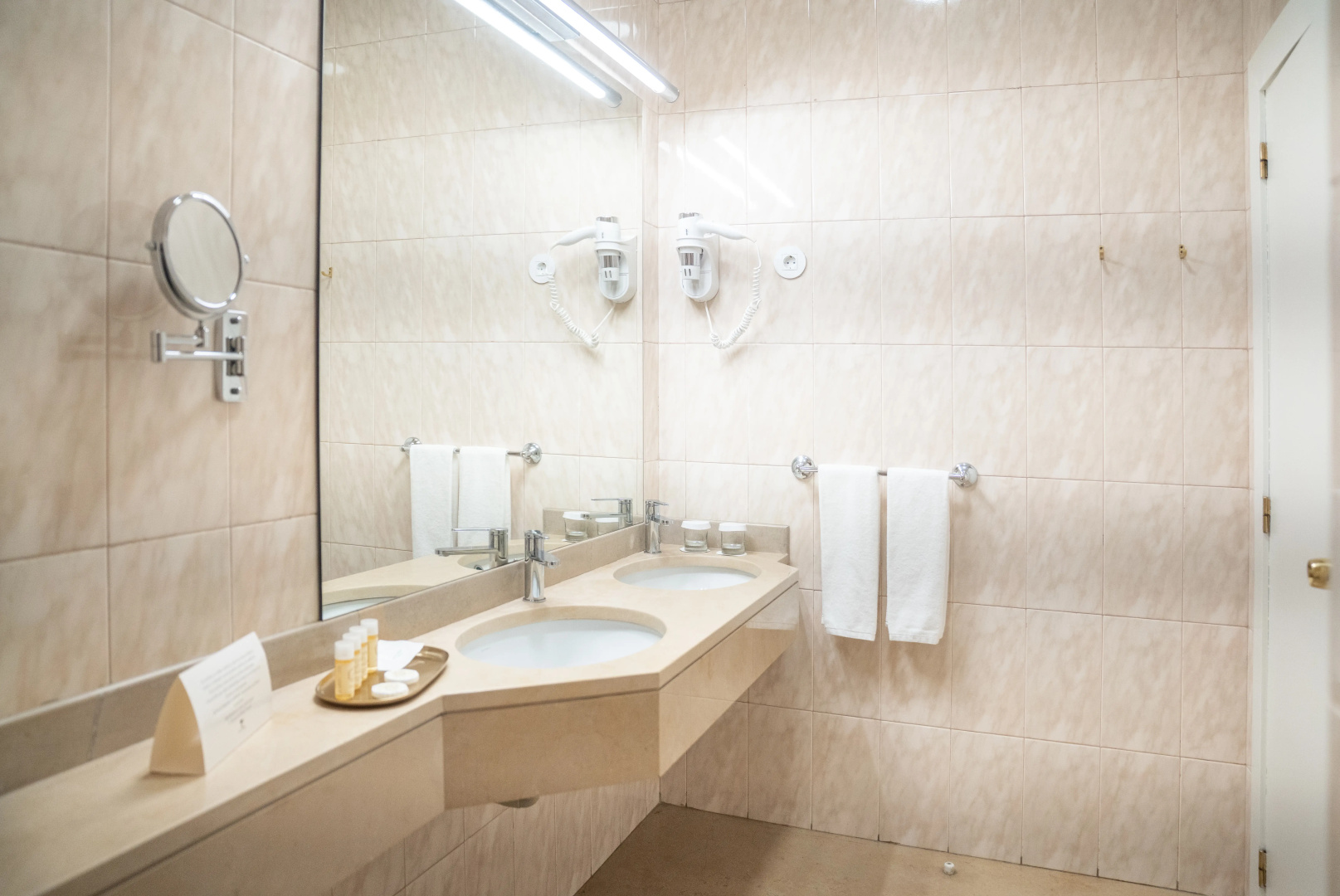 Photo - Hotel Toural