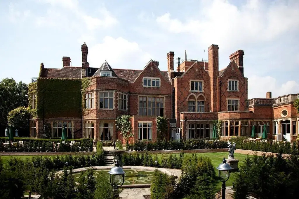 Photo - Warren House Hotel